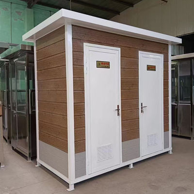 50 Gallons Capacity Mobile Toilet with Manual Flush Type and Plastic Material