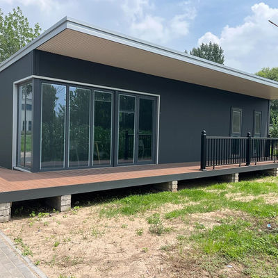 Heavy Duty Double Girder Overhead Cranes Prefab Container Homes In Black For 4 Ports